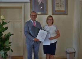 Awanse dla nauczycieli i nominacje dla dyrektorów 