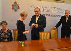 Tysięczna i pięćsetna karta trafiła do seniorek 