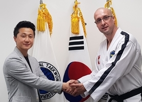 Niedźwiedzie poszerzają horyzonty. W przyszłym roku polecą do Korei i Tajlandii