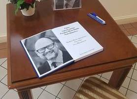 Księga kondolencyjna dla uczczenia pamięci Prezydenta Gdańska