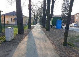 Nowy chodnik przy ulicy Dąbrowskiego 