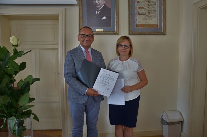 Awanse dla nauczycieli i nominacje dla dyrektorów 