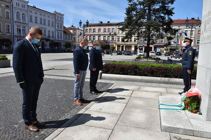 Hołd ofiarom II wojny światowej 