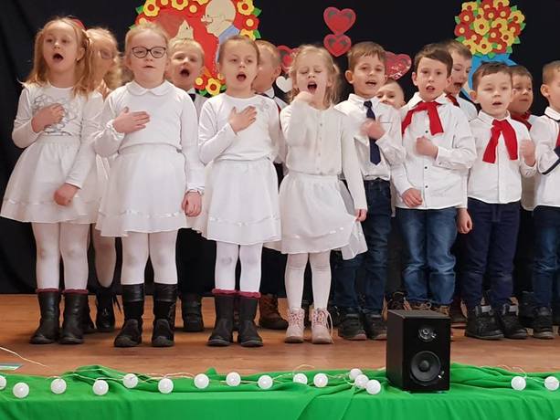 Z najlepszymi życzeniami dla babć i dziadków 