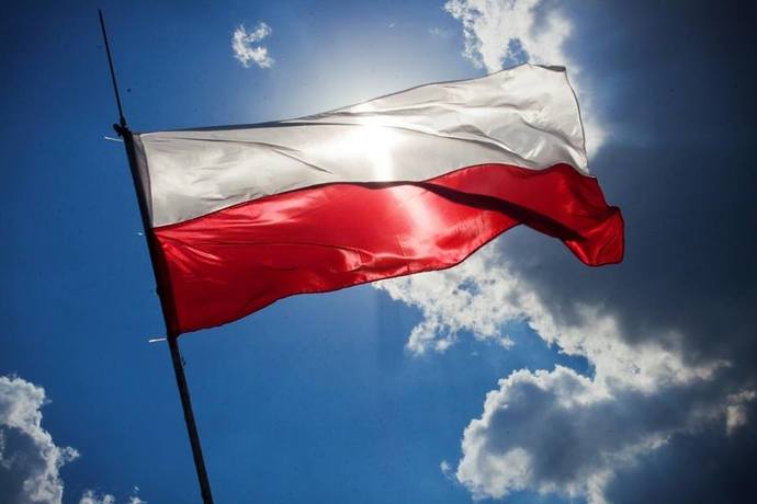 Wywieśmy narodową flagę