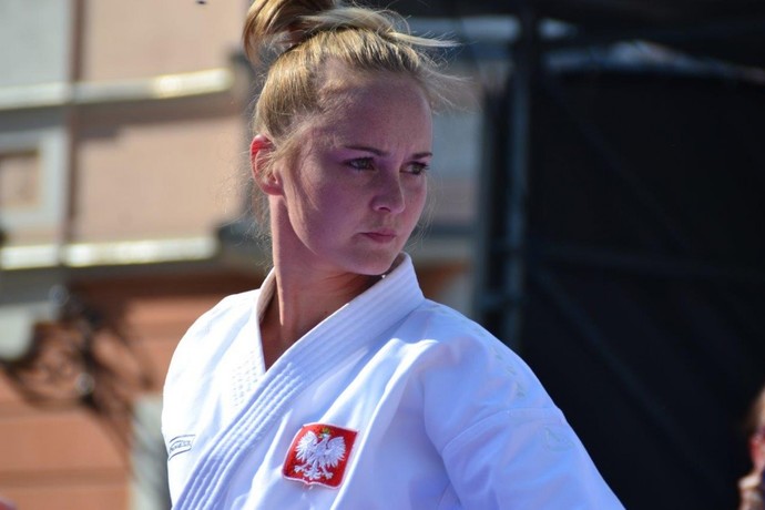 Pokaz karate olimpijskiego shotokan/WKF na kępińskim rynku