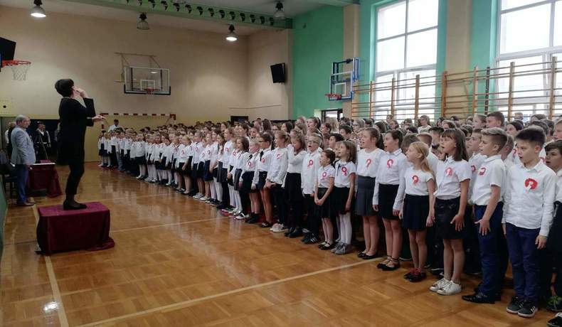 Do Hymnu, czyli śpiewamy na stulecie Niepodległej
