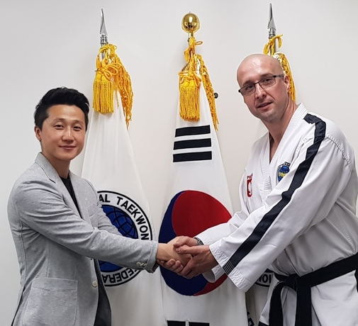 Niedźwiedzie poszerzają horyzonty. W przyszłym roku polecą do Korei i Tajlandii